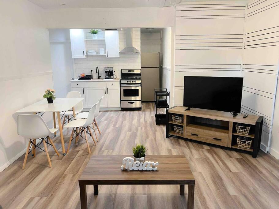 Sparkling Guest Home 2 Bedroom-15 Minutes To Clearwater Beach Exterior foto